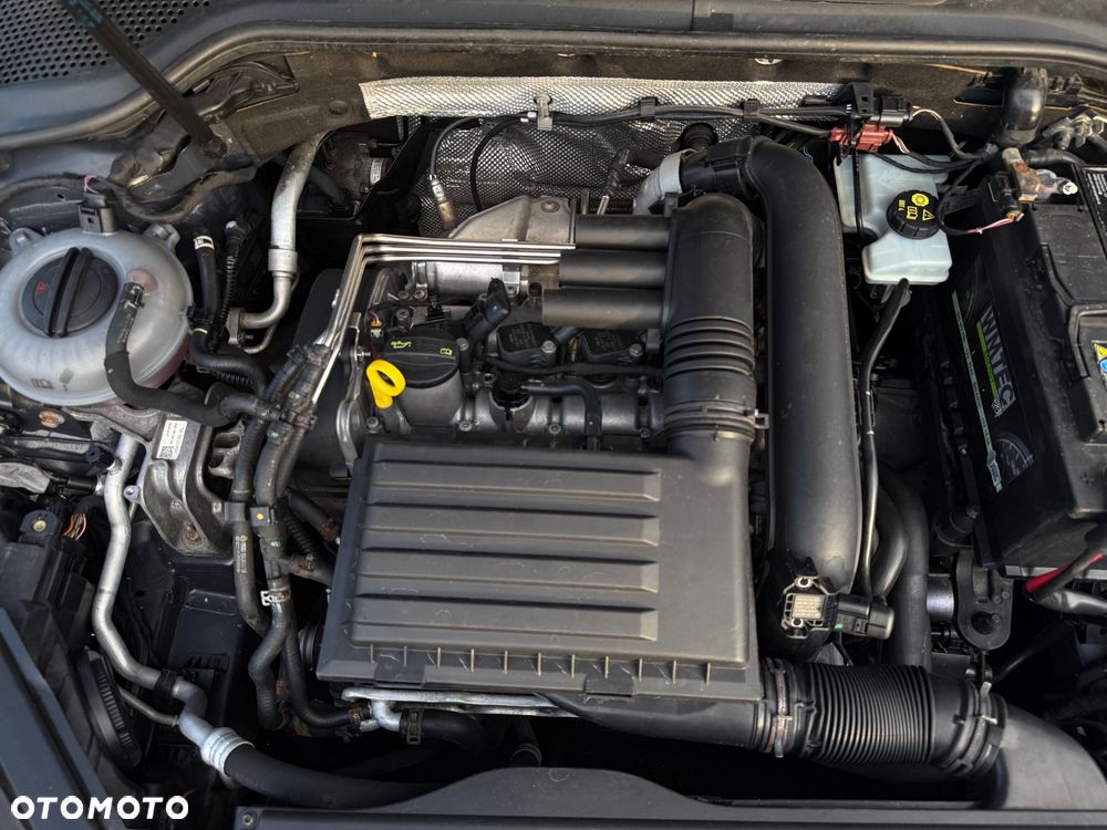 Volkswagen Golf 1.2 TSI Comfortline DSG - 28