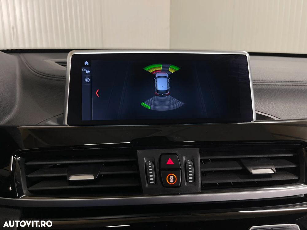 BMW X1 xDrive20i AT - 17