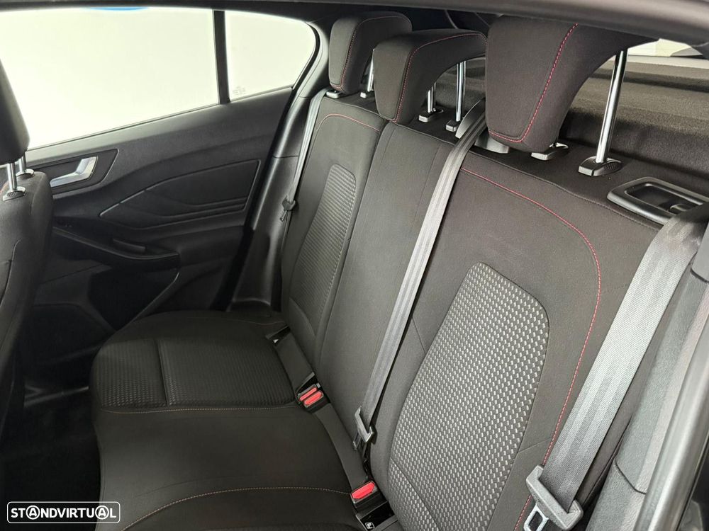 Ford Focus 1.0 EcoBoost MHEV ST-Line - 5