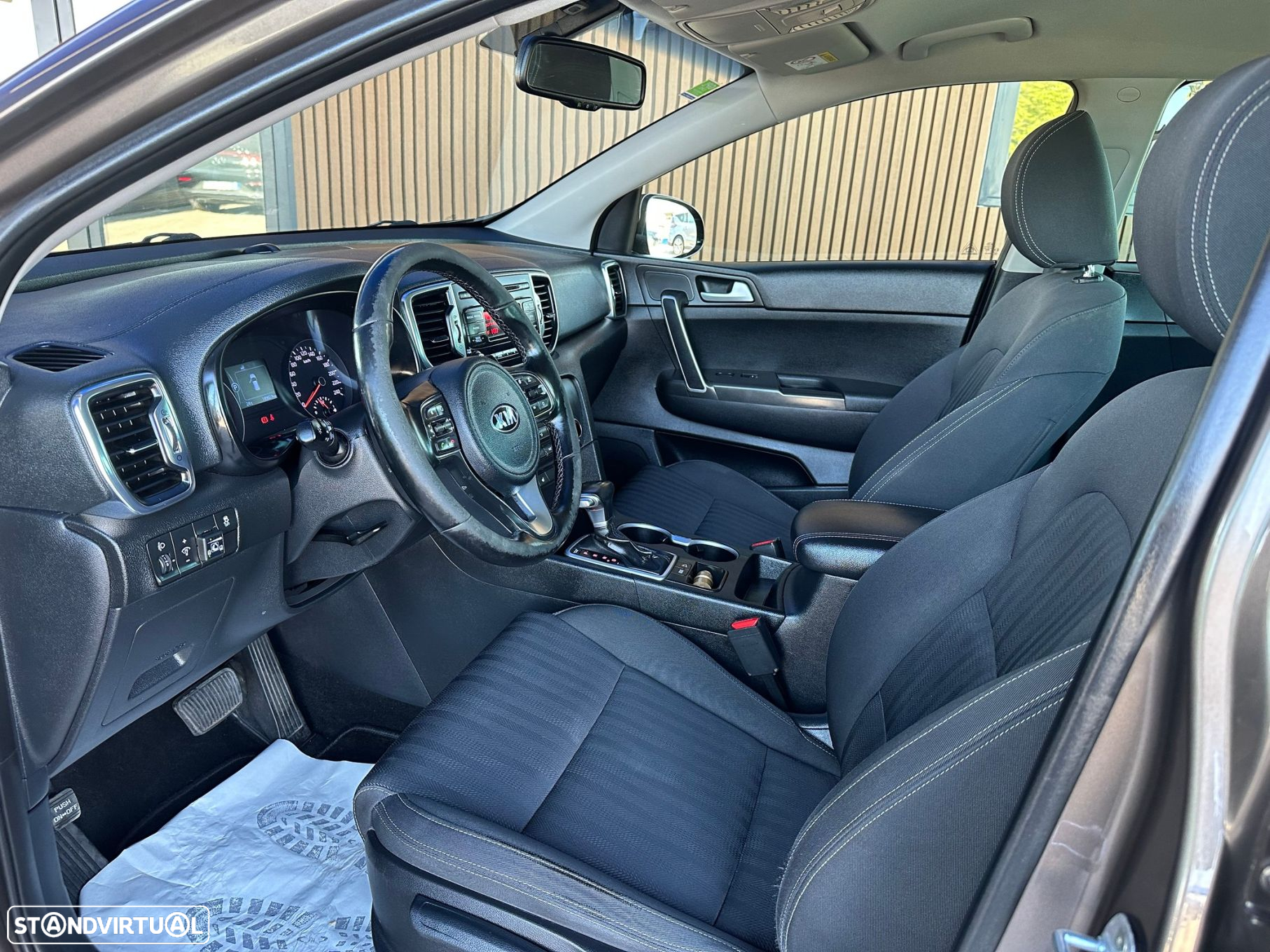 Kia Sportage 2.0 CVVT 4WD Auto Spirit - 18