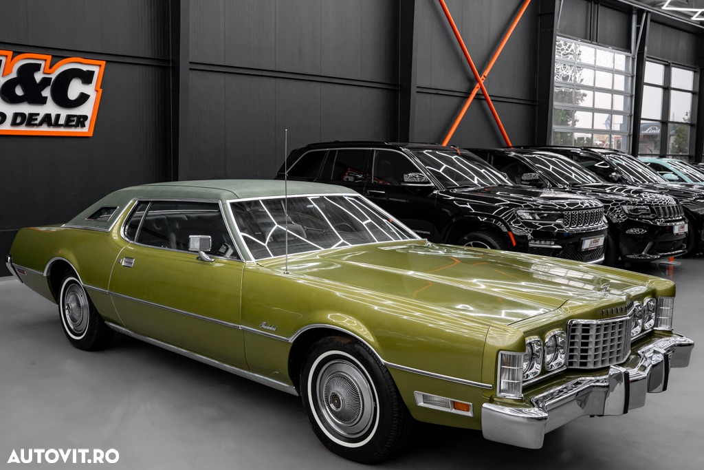 Ford Thunderbird - 4