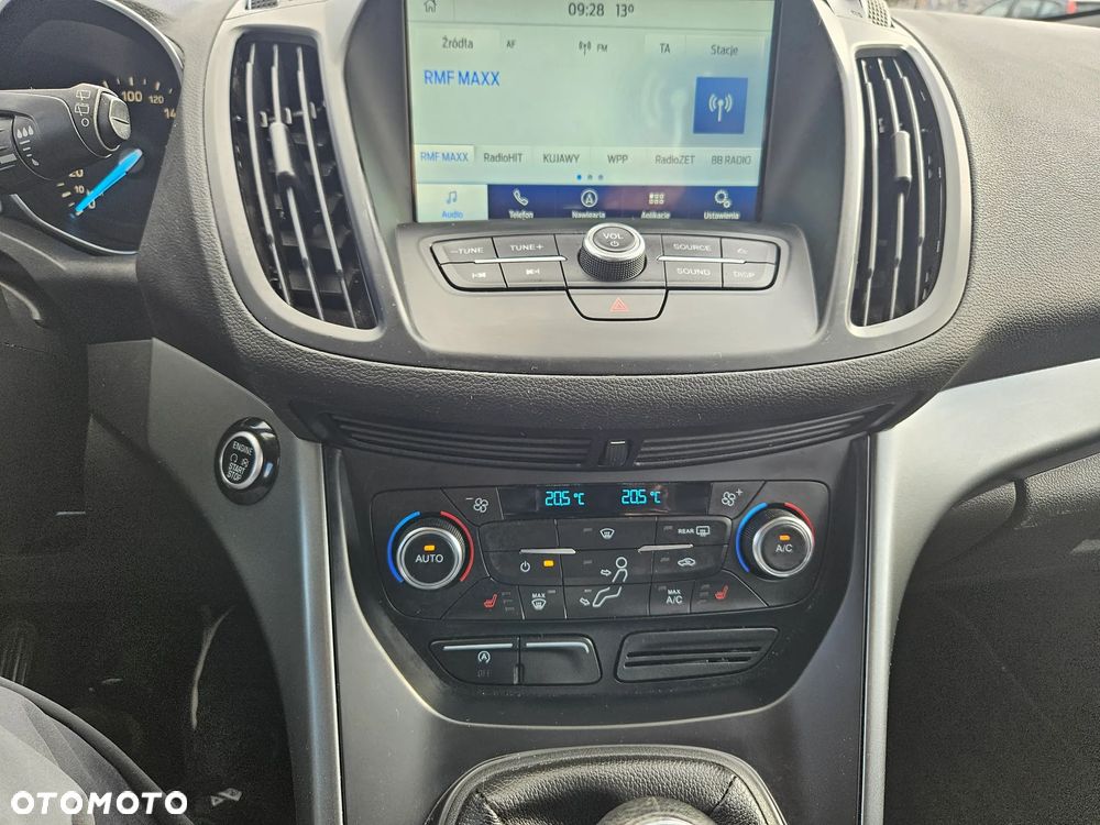 Ford Kuga - 19