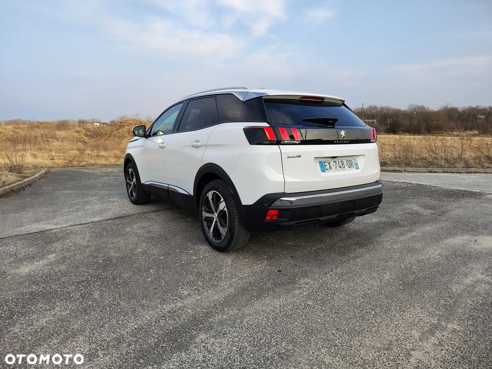 Peugeot 3008 1.5 BlueHDi Allure S&S - 18