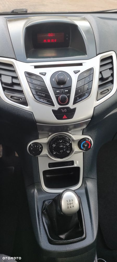 Ford Fiesta 1.25 Trend EU5 - 14