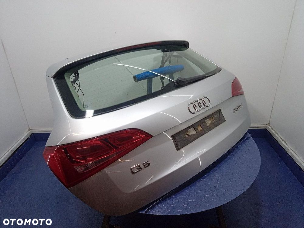 AUDI Q5 I 8R 08- TYLNA KLAPA BAGAŻNIKA  UK LX7W - 4