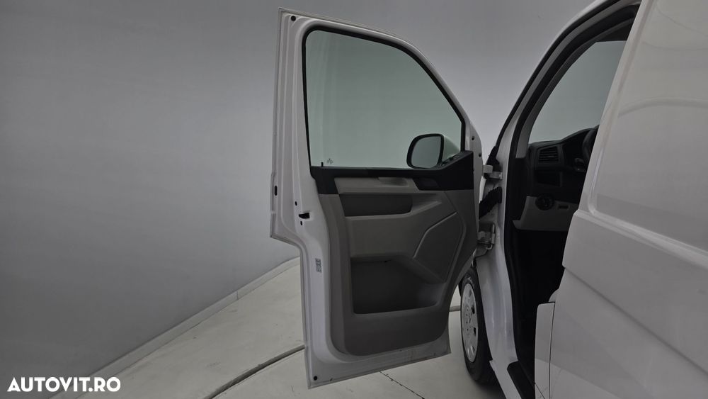 Volkswagen Transporter - 10