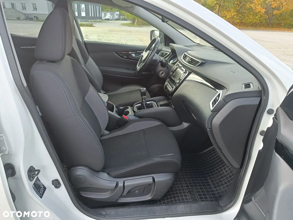 Nissan Qashqai 1.3 DIG-T ACENTA - 20