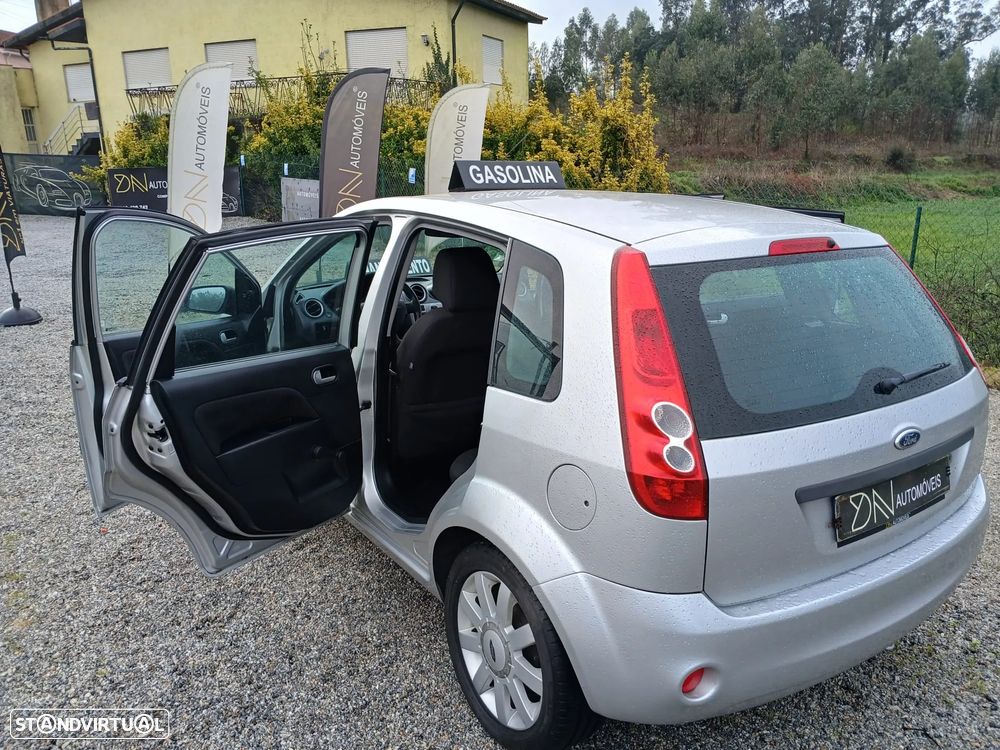 Ford Fiesta 1.25 Connection - 8