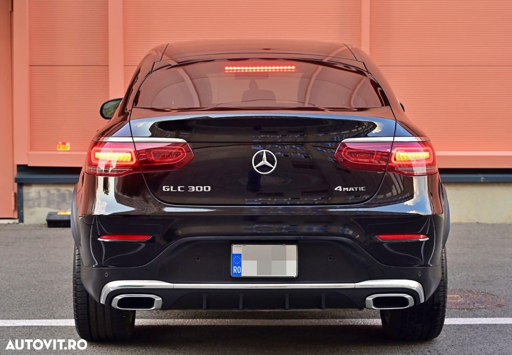 Mercedes-Benz GLC Coupe 300 4MATIC - 4