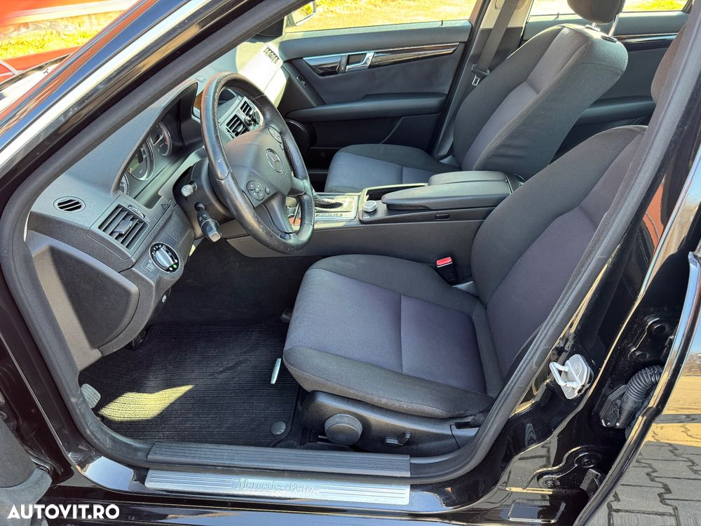 Mercedes-Benz C 220 CDI DPF Automatik BlueEFFICIENCY Elegance - 11