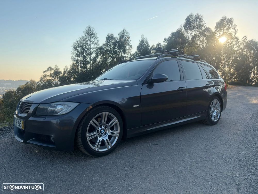BMW 320 d xDrive Navigation - 2