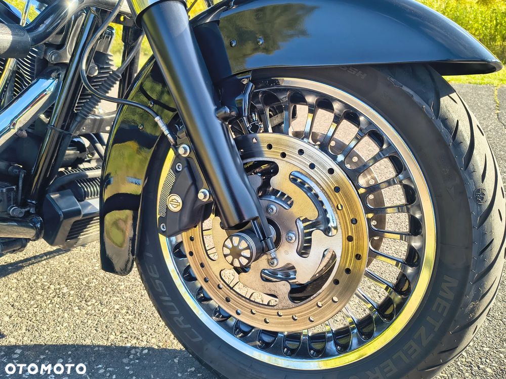 Harley-Davidson Electra - 11