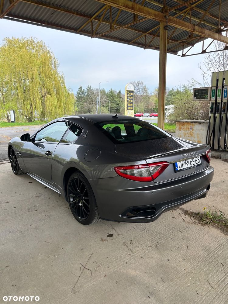 Maserati GranTurismo S Automatik - 9