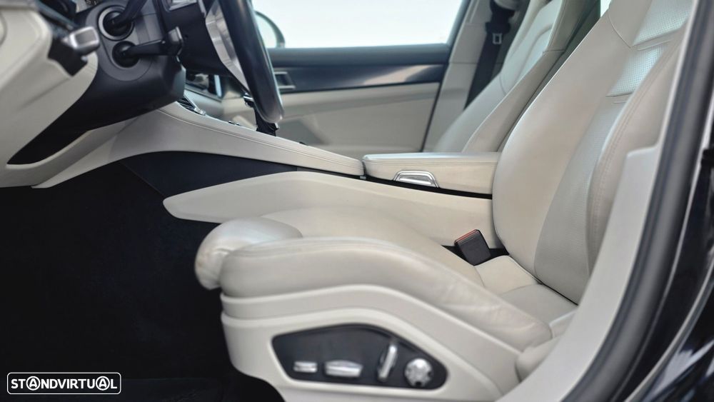 Porsche Panamera Sport Turismo 4 E-Hybrid Platinum Edition - 11