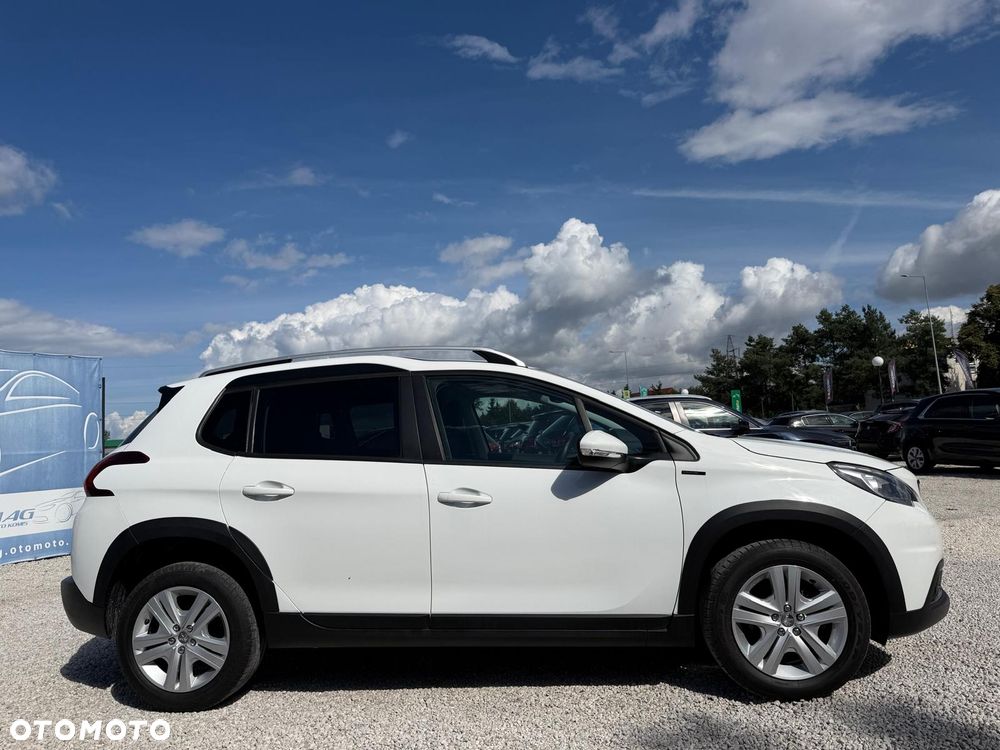 Peugeot 2008 1.2 Pure Tech Active S&S - 5