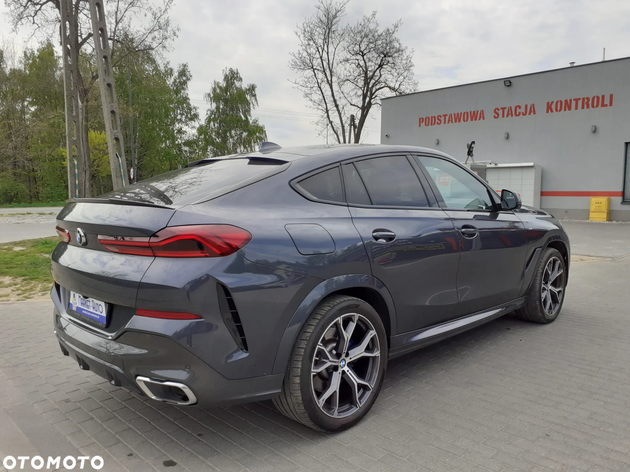 BMW X6 xDrive40i - 8