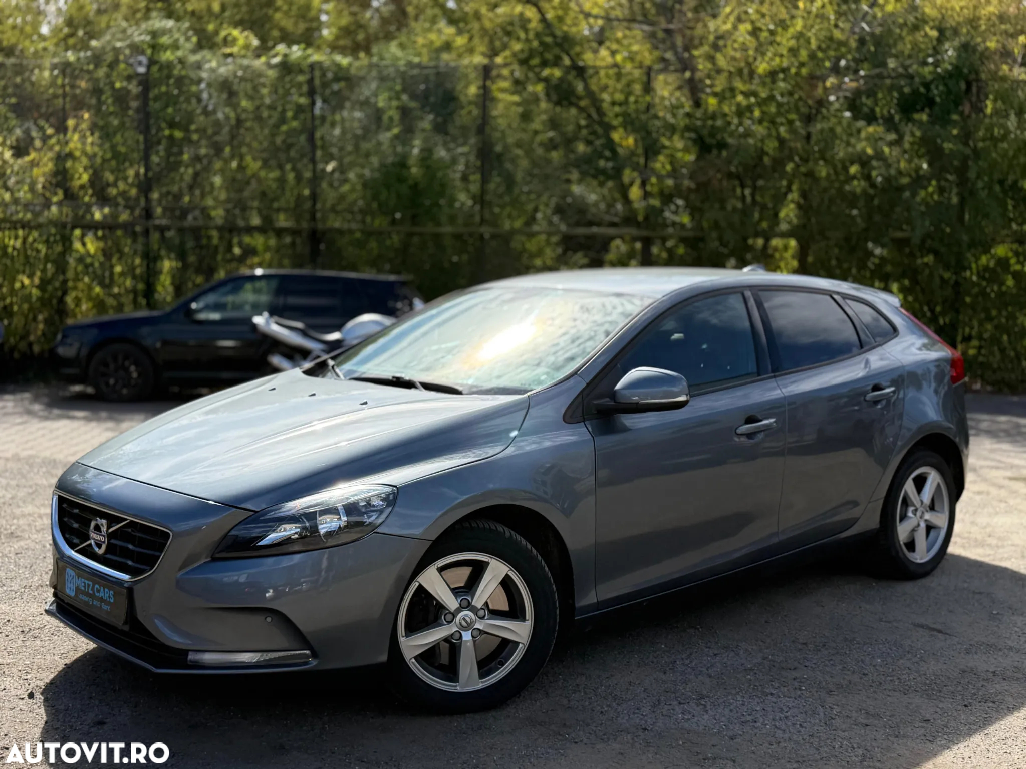 Volvo V40 D2 DRIVe Aut. Kinetic - 2