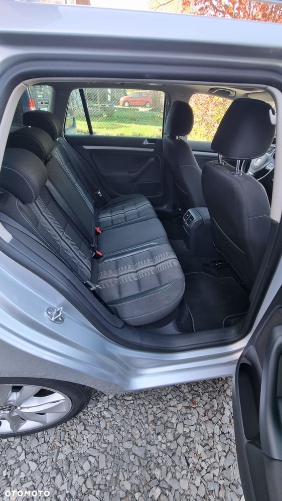 Volkswagen Golf 2.0 TDI DPF DSG MATCH - 10