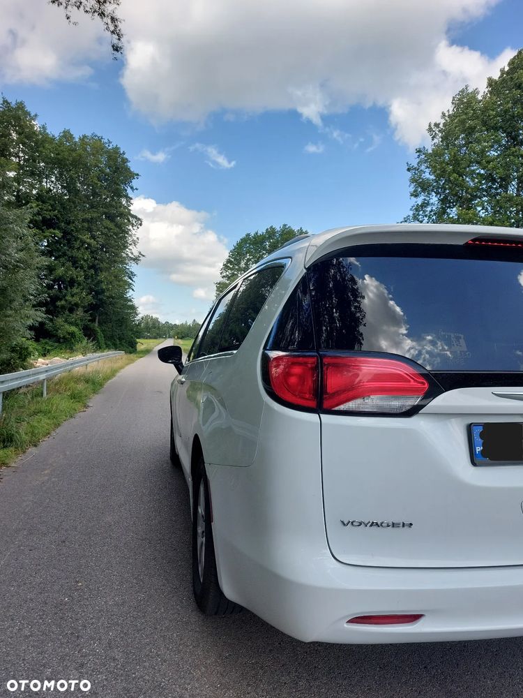 Chrysler Pacifica - 9