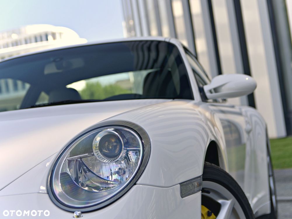 Porsche 911 Carrera 4 Tiptronic S - 6