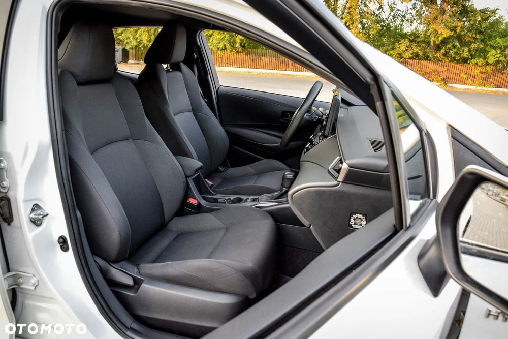 Toyota Corolla 1.8 Hybrid Active - 29