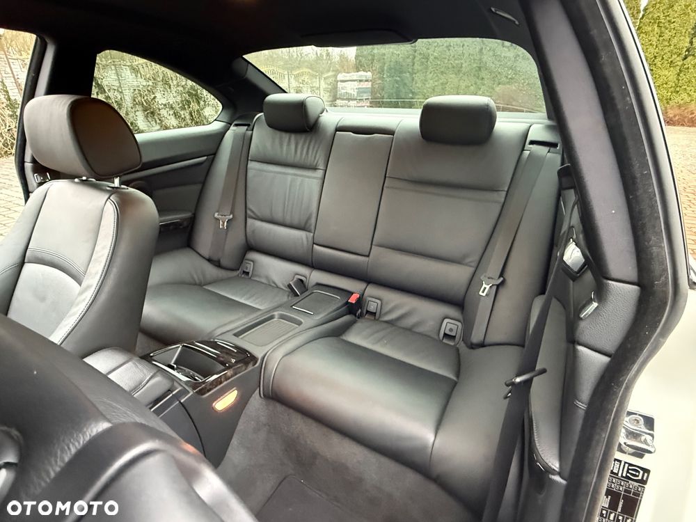 BMW Seria 3 330d M Sport Edition - 30