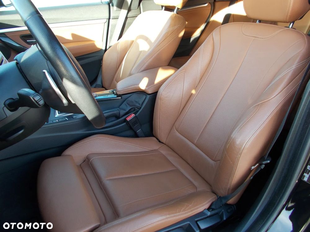 BMW Seria 3 320i Sport-Aut Luxury Line - 22