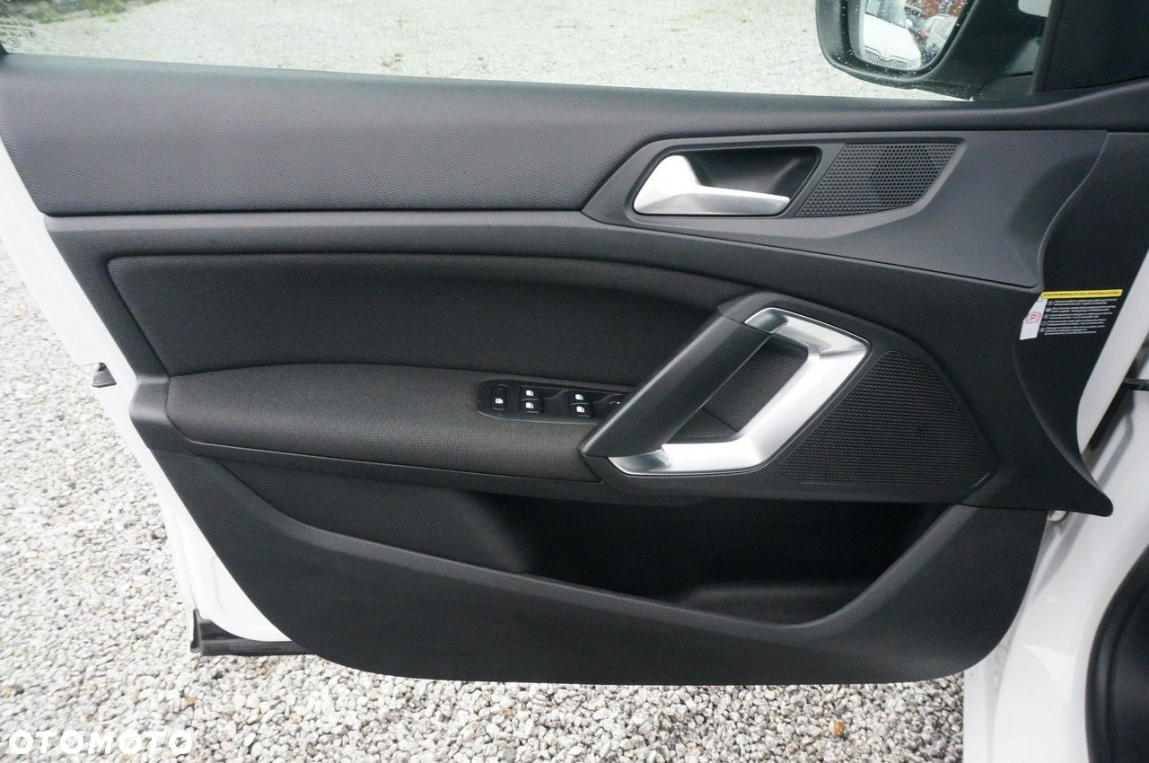 Peugeot 308 1.5 BlueHDi Allure Pack S&S EAT8 - 19