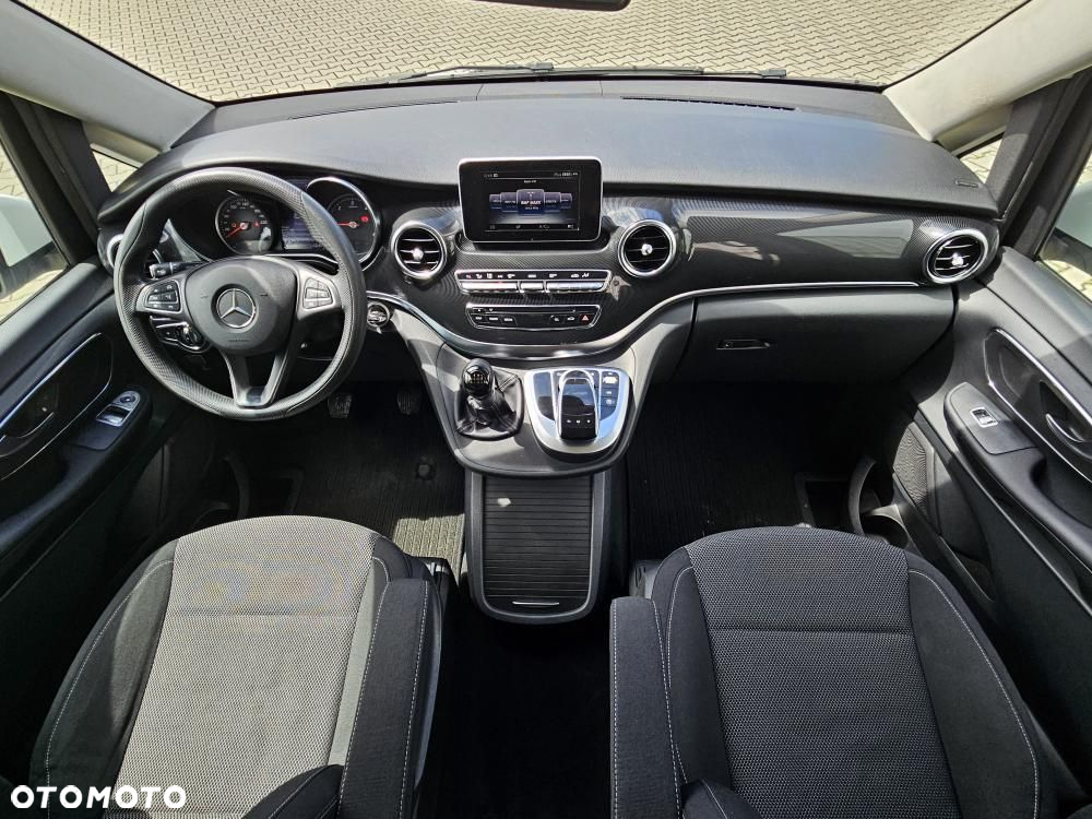 Mercedes-Benz Klasa V 220 CDI (d³ugi) - 19
