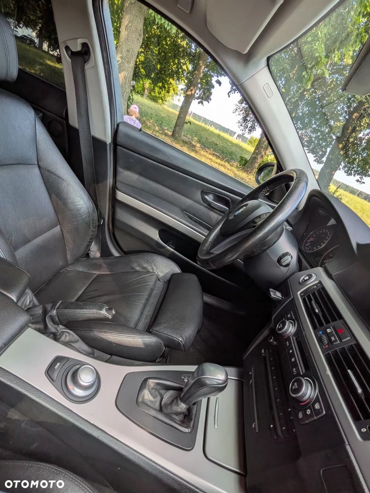 BMW Seria 3 325i - 19