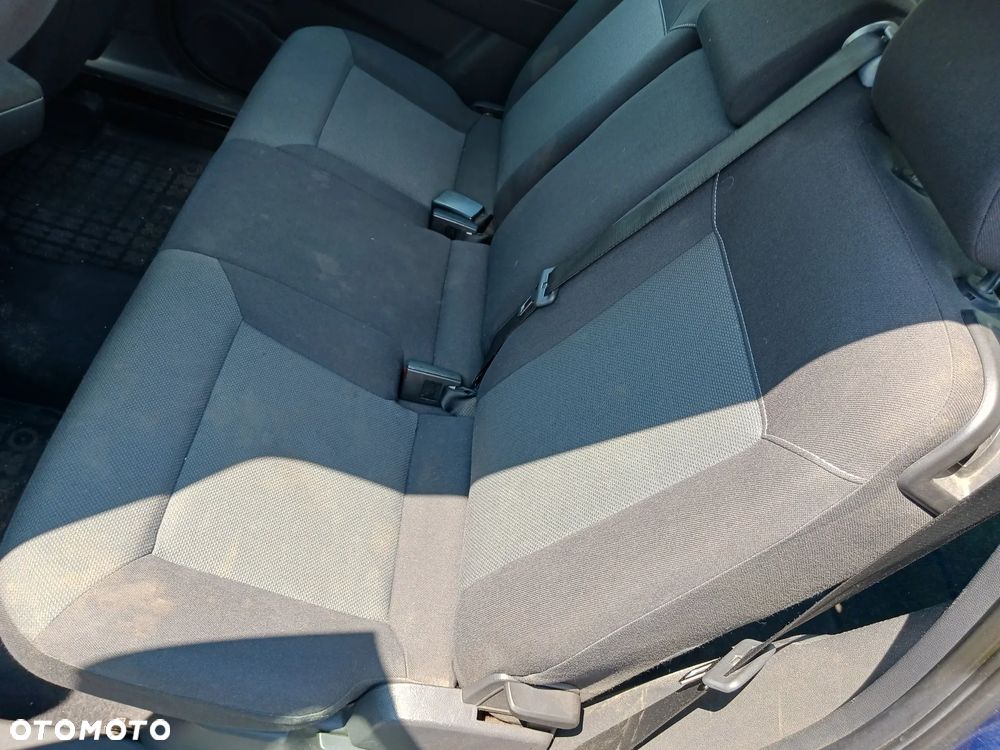 Opel Zafira B silnik 1.9 JTD Cdti 100 KM Z19DT 120 KM Z19DTL skrzynia biegów M32 drzwi maska zderzak klapa błotnik Z21B niebieskie niebieska turbina alternator maglownica pompa wspomagania sprężarka klimatyzacji sterownik stacyjka moduł silniczek panel przewód wiązka radio fotel szyba zwrotnica EGR przepustnica przepływomierz chłodnica pas wzmocnienie lusterko lampa reflektor halogen hak holowniczy belka sanki mcperson amortyzator sprężyna felga zwrotnica blenda mikrostyk kierownica mechanizm zamek zacisk hamulcowy jarzmo włącznik schowek lewarek wybierak osłona łapa poduszka NA CZĘŚCI wszystkie części - 16