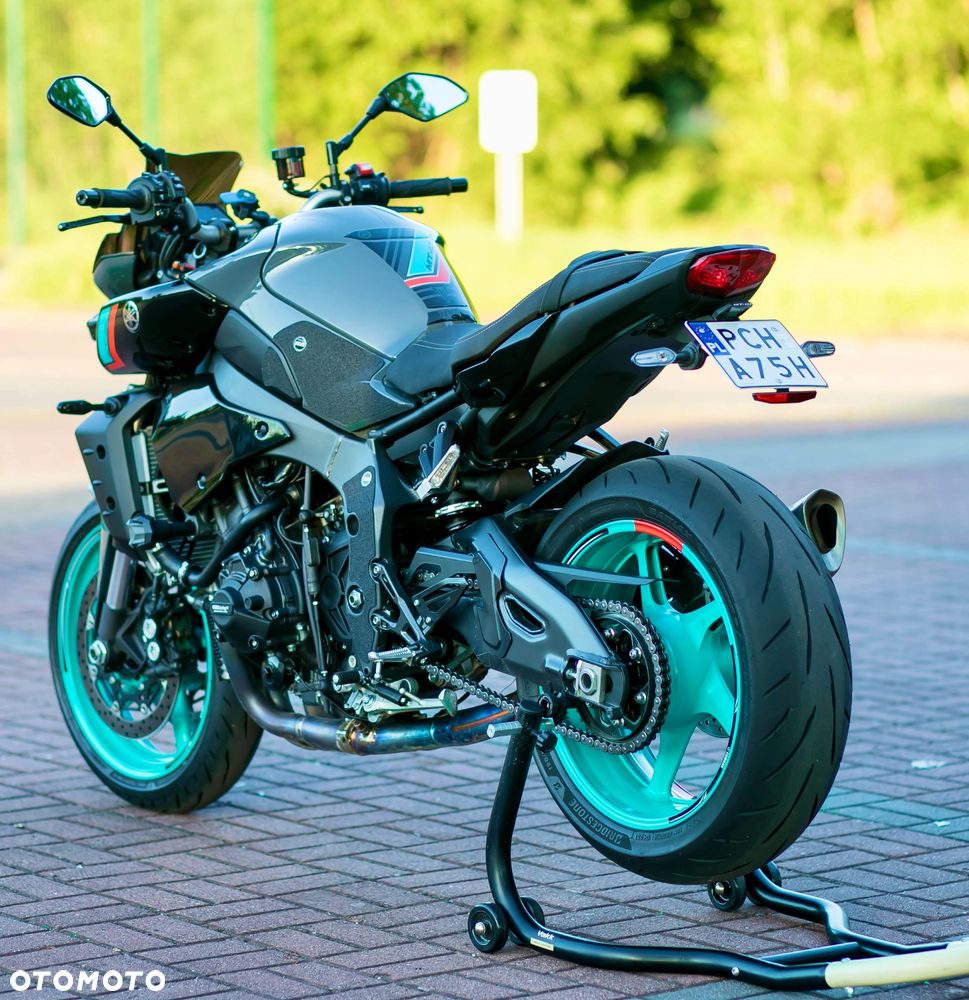 Yamaha MT - 4