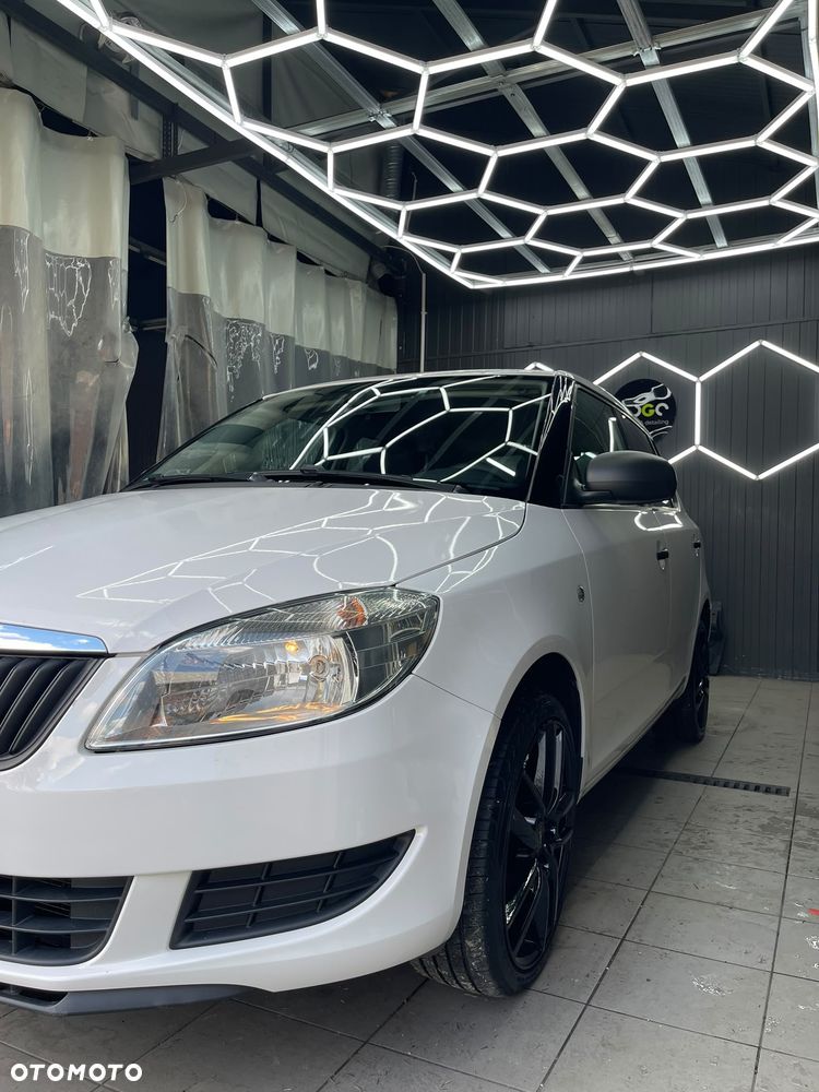 Skoda Fabia 1.2 HTP Ambition - 13