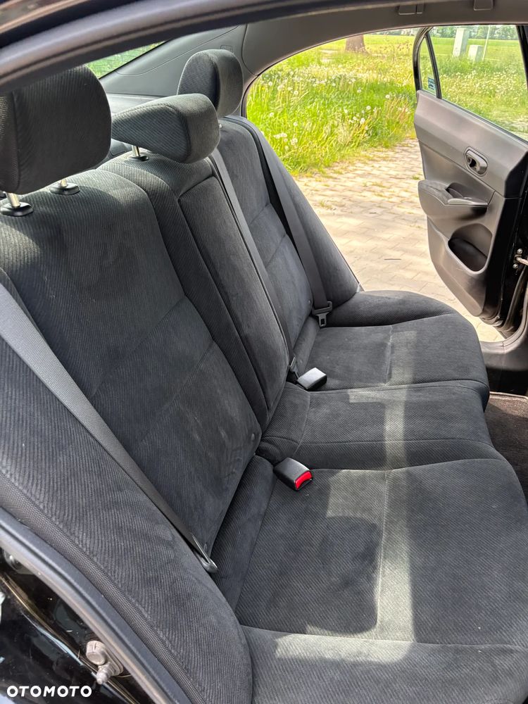 Honda Civic 1.8 Comfort - 16
