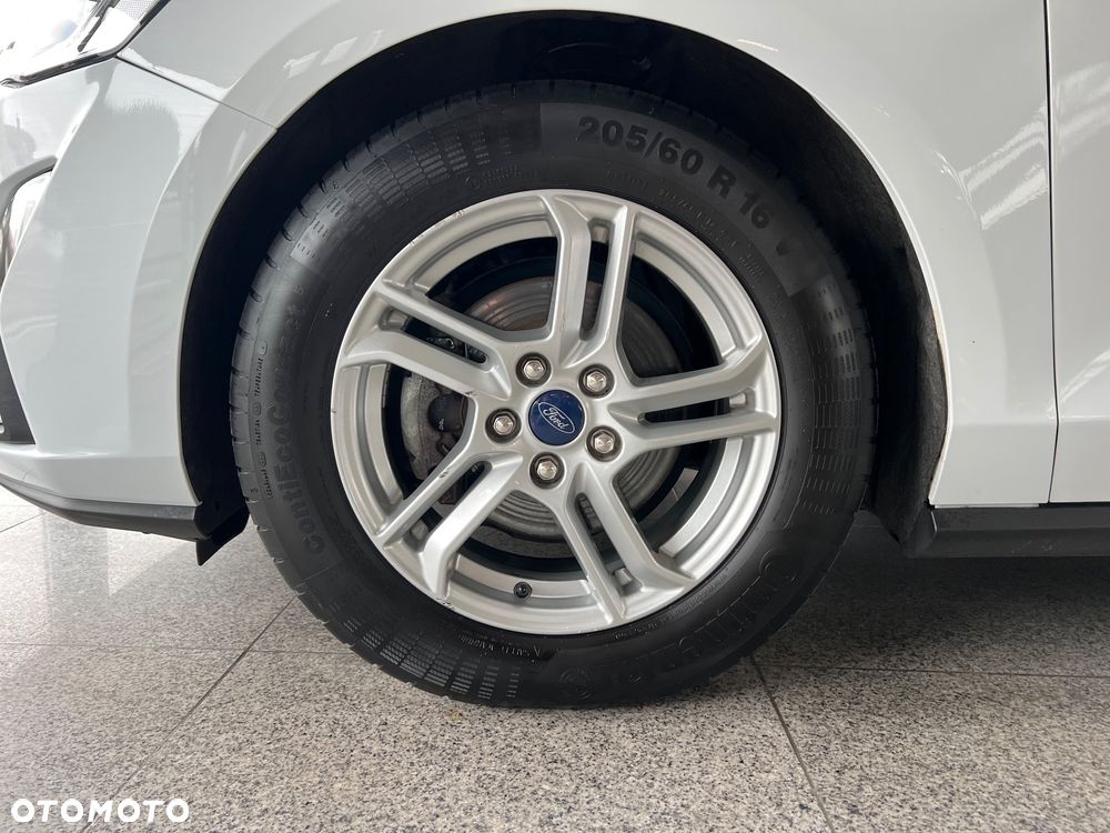 Ford Focus 1.0 EcoBoost Titanium ASS - 8