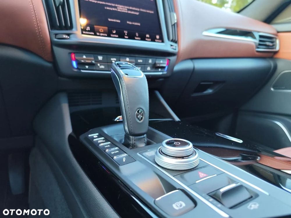 Maserati Levante S Q4 - 10