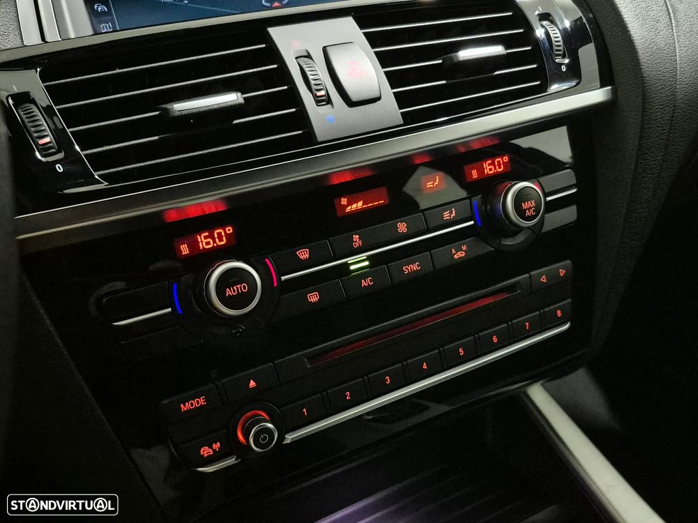 BMW X4 20 d xDrive Auto - 24