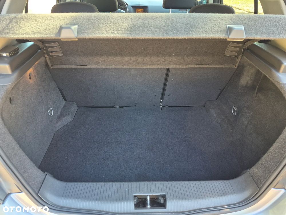 Opel Astra 1.6 Design Edition - 13