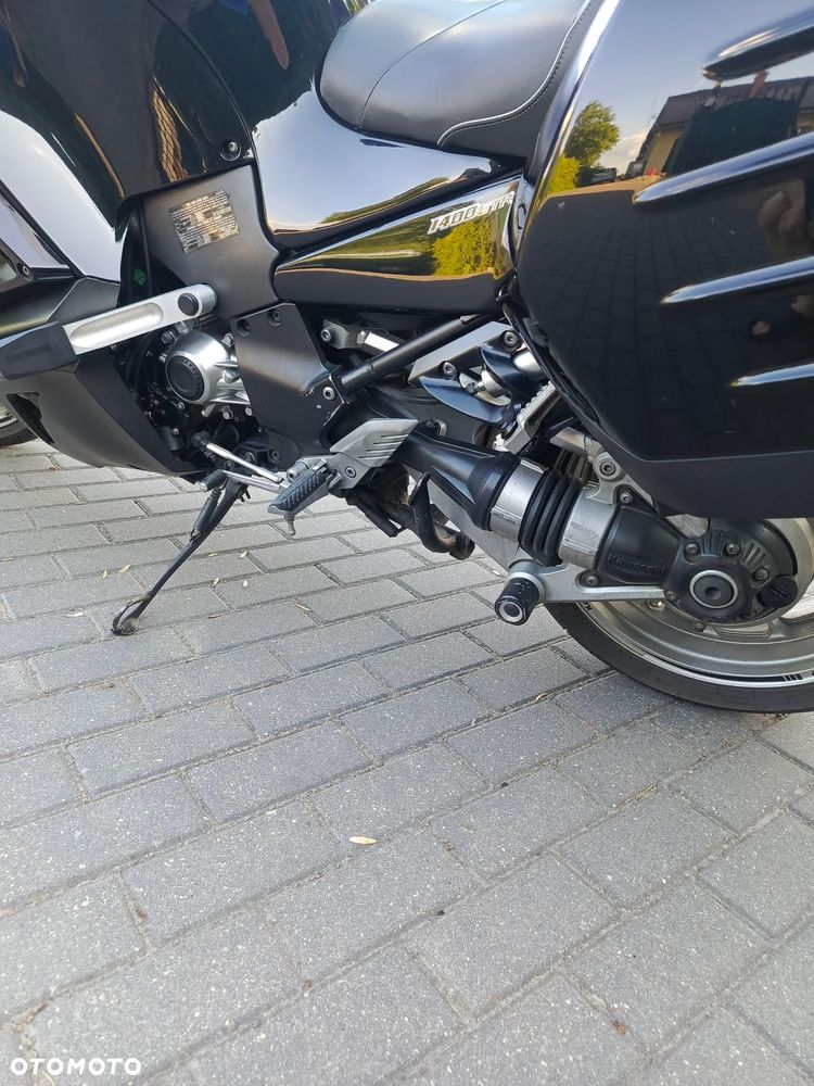 Kawasaki GTR - 13