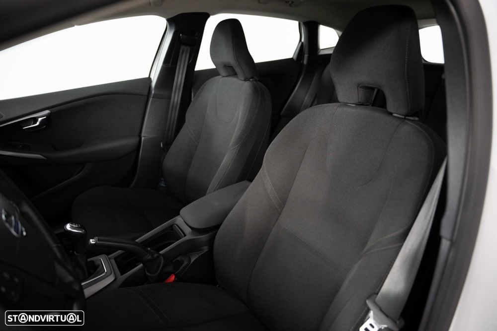 Volvo V40 Cross Country 1.6 D2 Momentum - 8