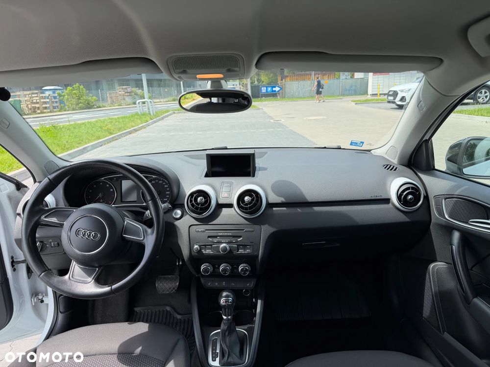 Audi A1 Sportback 1.4 TFSI Attraction S tronic - 14