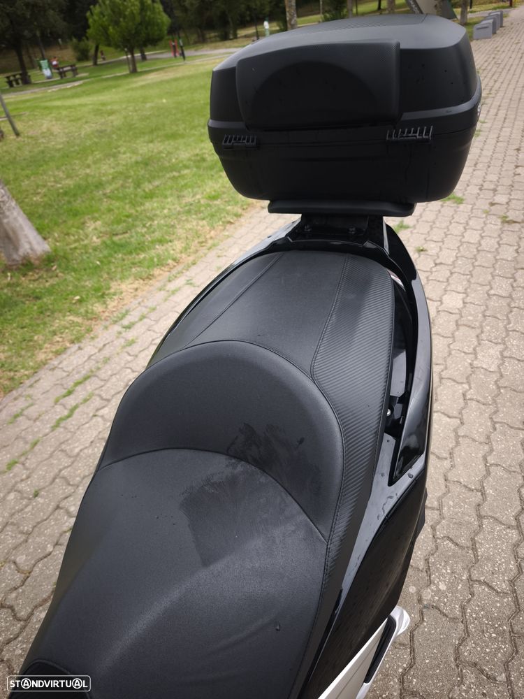 Kymco Downtown 125 - 8
