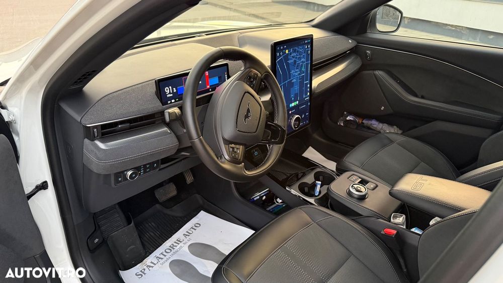 Ford Mustang Mach-E AWD 358 kW 91 kWh GT - 8