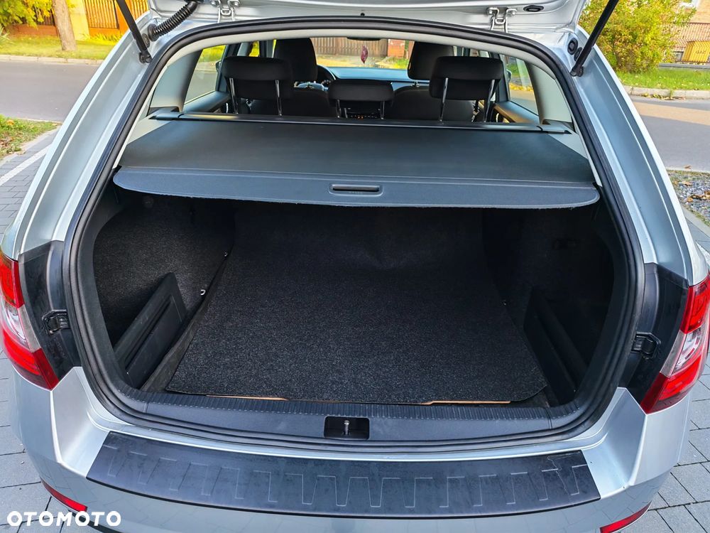 Skoda Octavia 1.4 TSI Edition DSG - 12