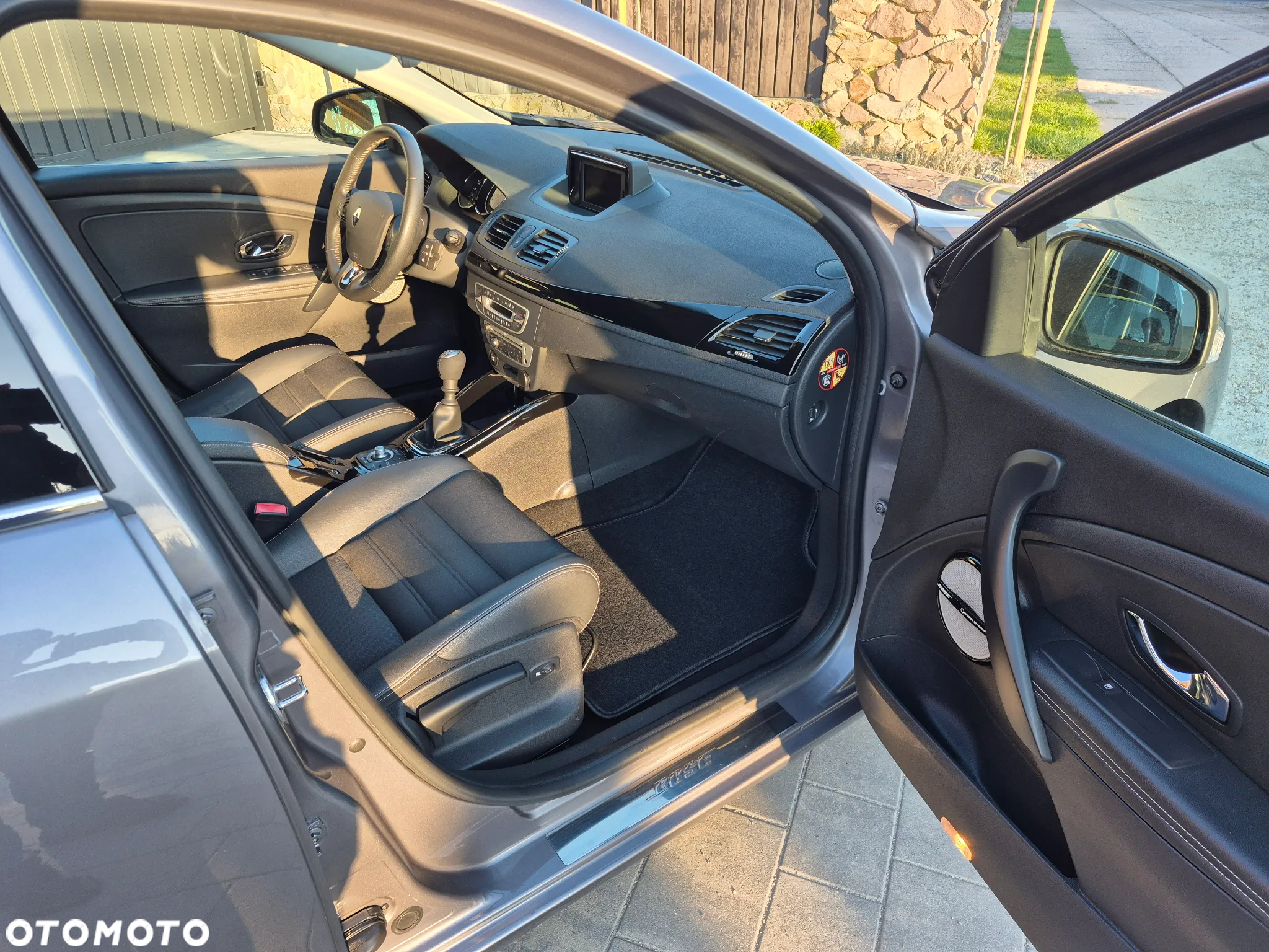 Renault Megane Grandtour ENERGY TCe 130 Start & Stop Bose Edition - 22