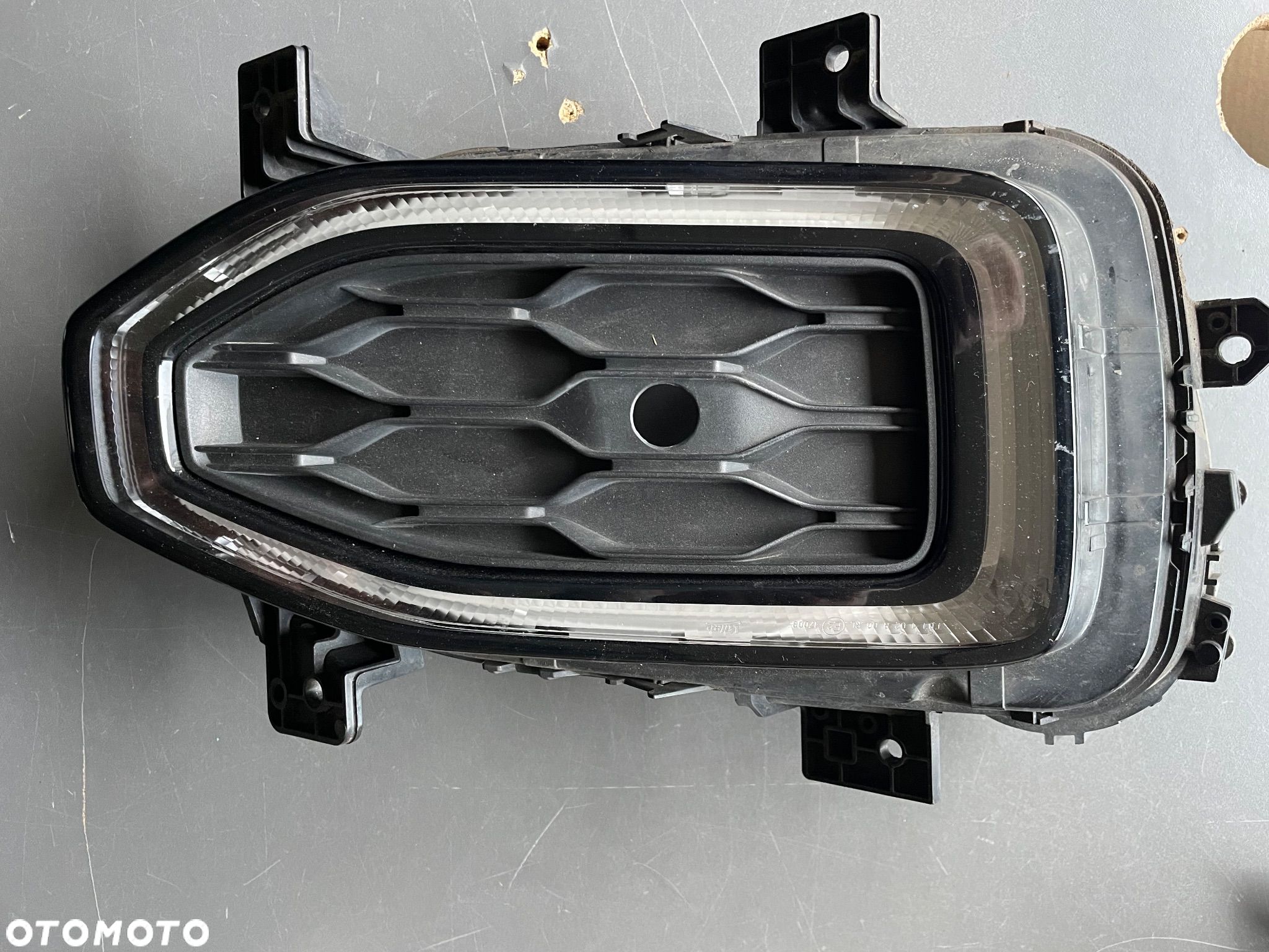 VW T-ROC prawy  halogen led światło DRL DZIENNE KIERUNEK KRATKA - 1