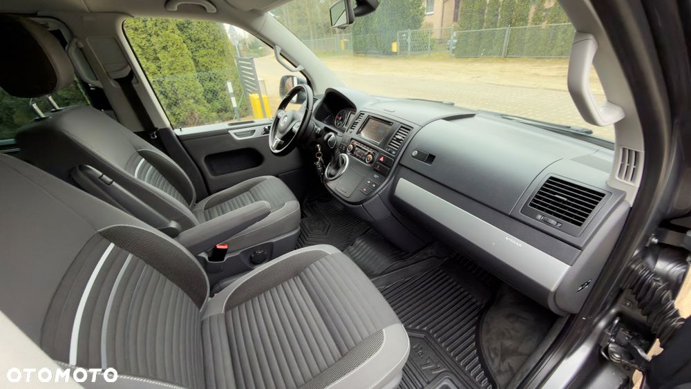 Volkswagen Multivan - 15