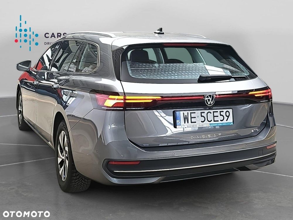 Volkswagen Passat - 26