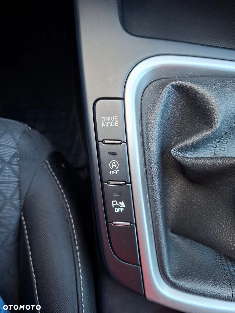 Kia Ceed 1.6 CRDi mHEV M - 36