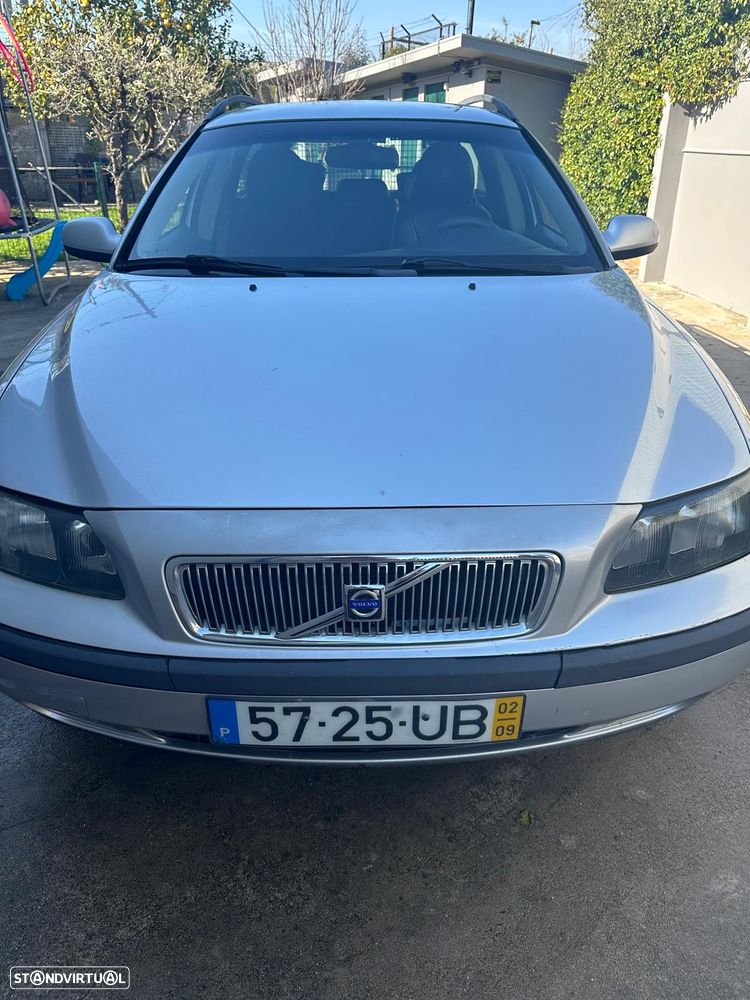 Volvo V70 2.0 T - 1